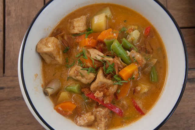 Tempe and Tofu Curry
