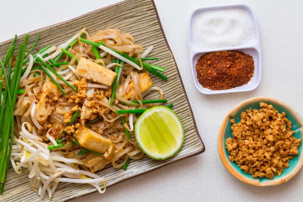 Vegan Pad Thai Recipe ผัดไทยเจ