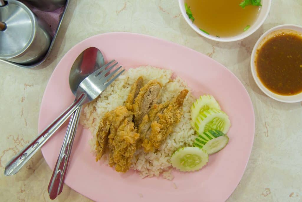 vegan Khao Man Gai (Thai Hainanese chicken rice)